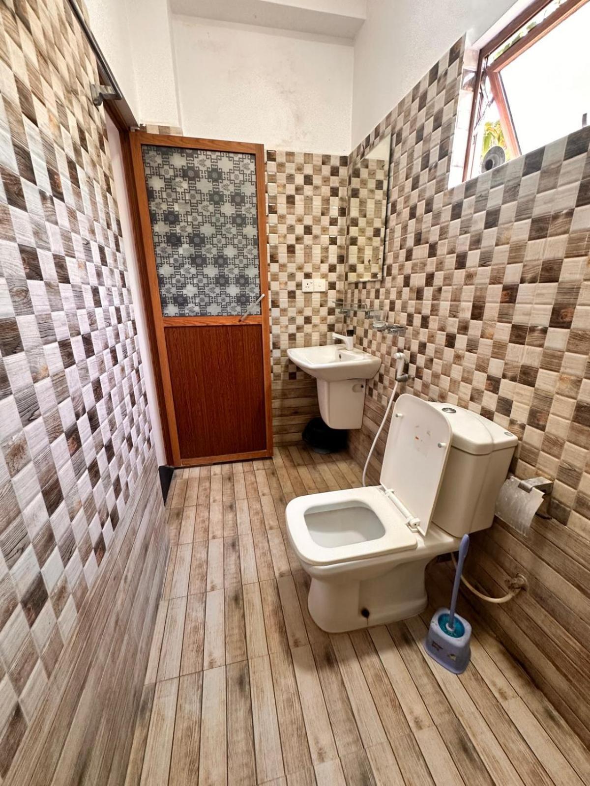 Holiday Villa Trincomalee Ngoại thất bức ảnh