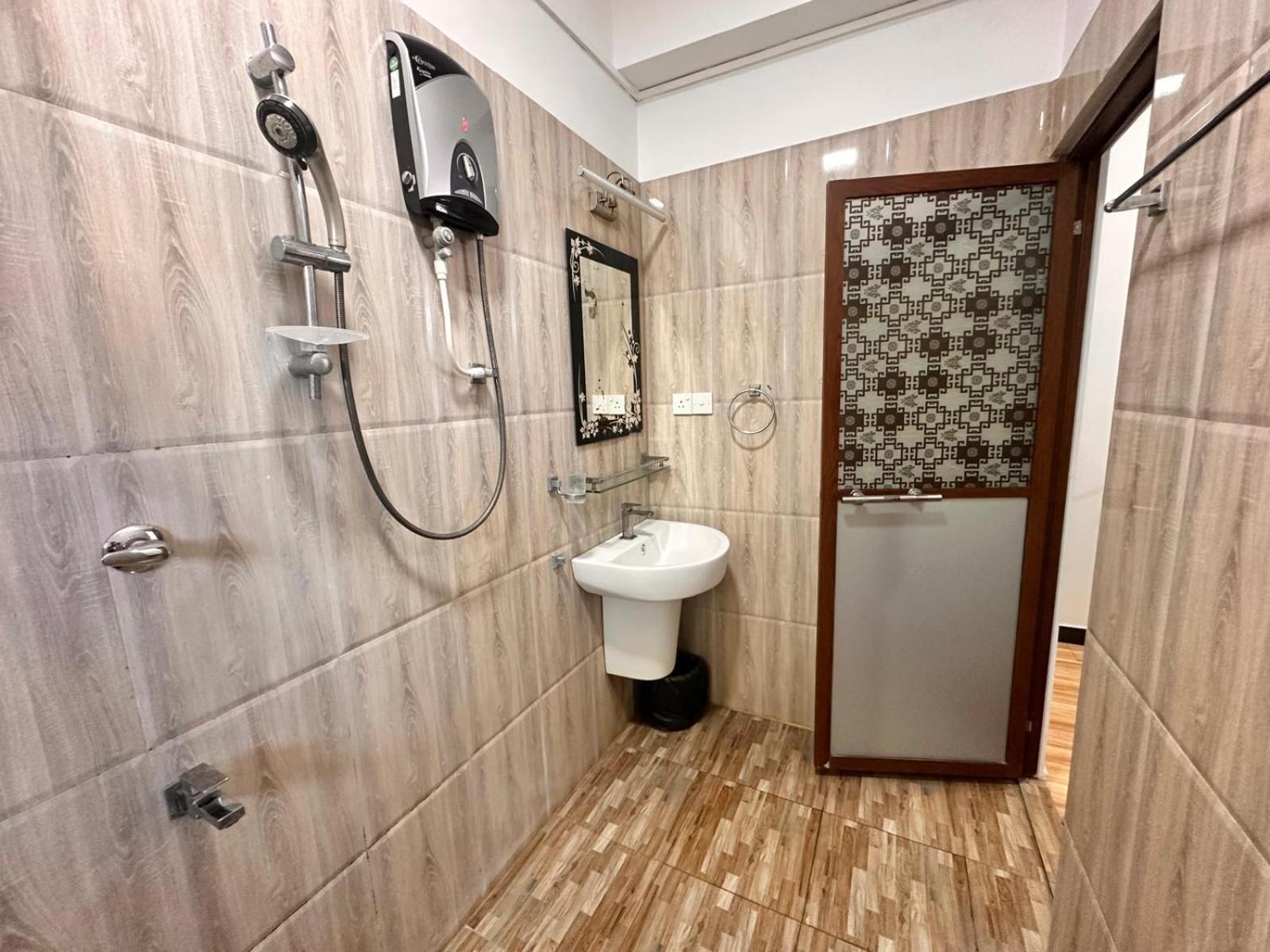 Holiday Villa Trincomalee Ngoại thất bức ảnh