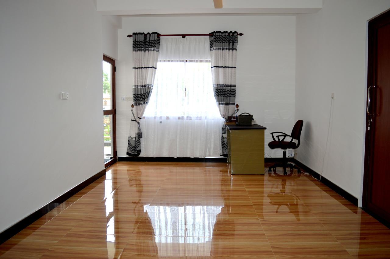Holiday Villa Trincomalee Ngoại thất bức ảnh